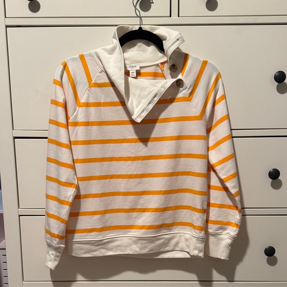 ❤️3 for $30!! Bundle and Save❤️
J. Crew] Orange and Cream Striped